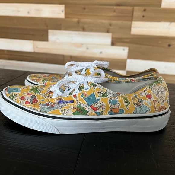 Vans x Liberty of London Alice in Wonderland Rare Women's Sneakers SZ 7 - Picture 3 of 8